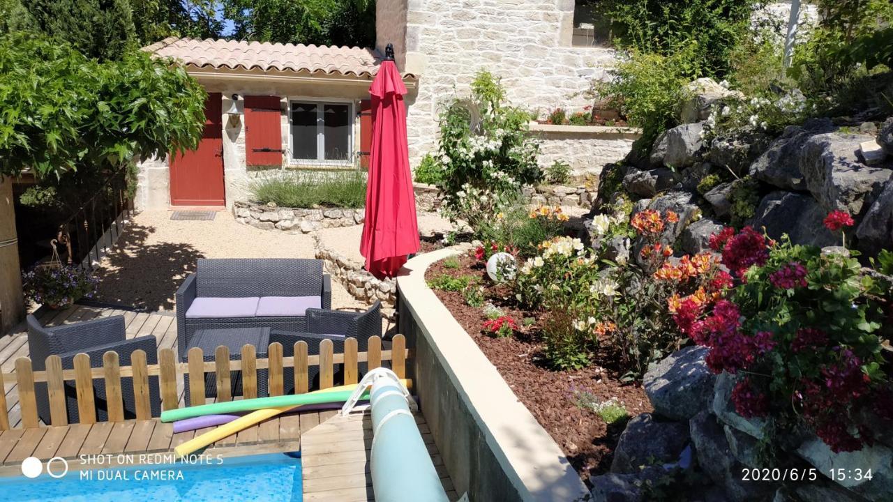 Apartamento L'Establoun Saint-Martin-de-Brômes Exterior foto