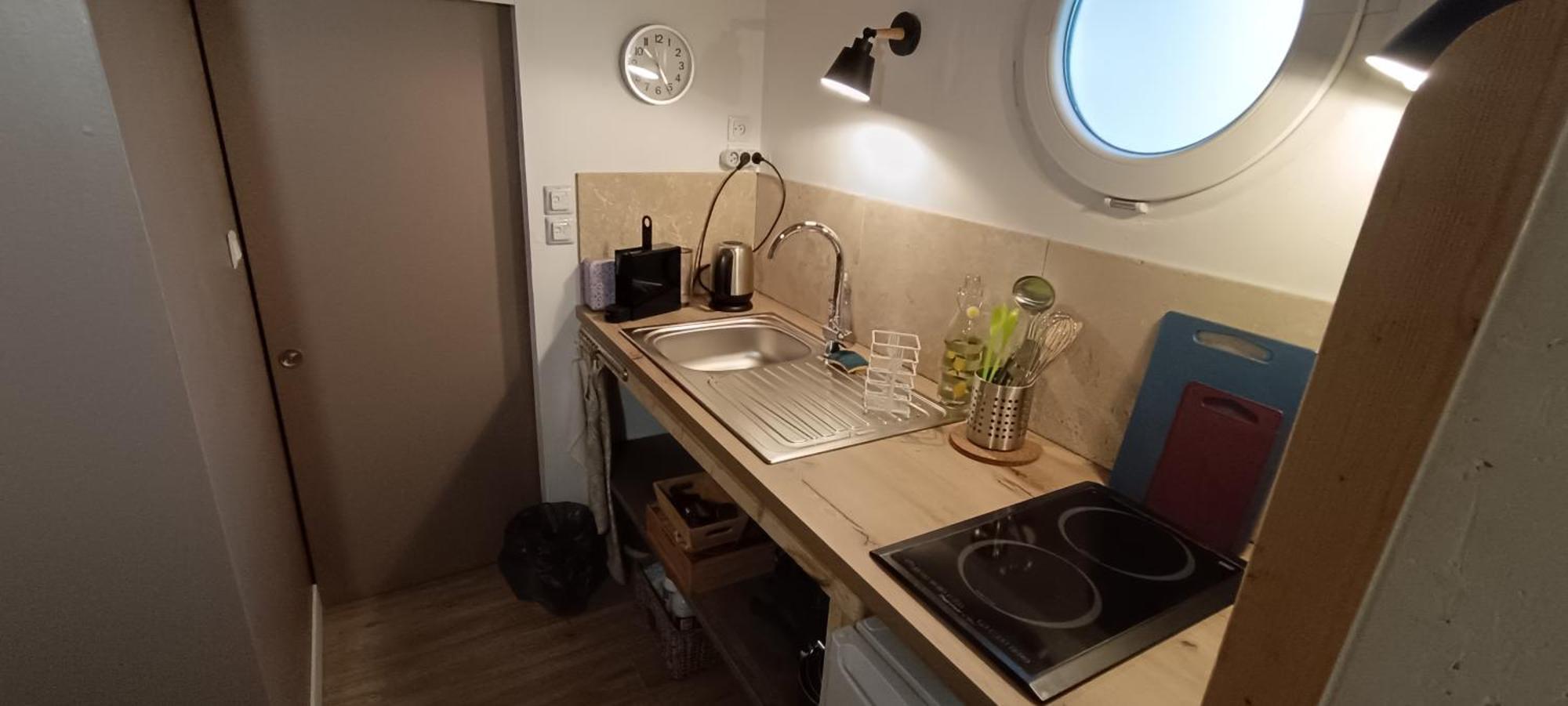 Apartamento L'Establoun Saint-Martin-de-Brômes Exterior foto